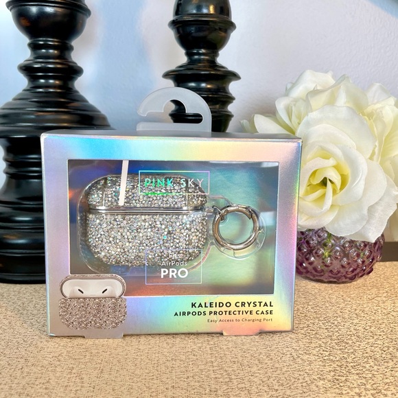 NWT Iridescent AirPod Pro Case - Picture 5 of 8